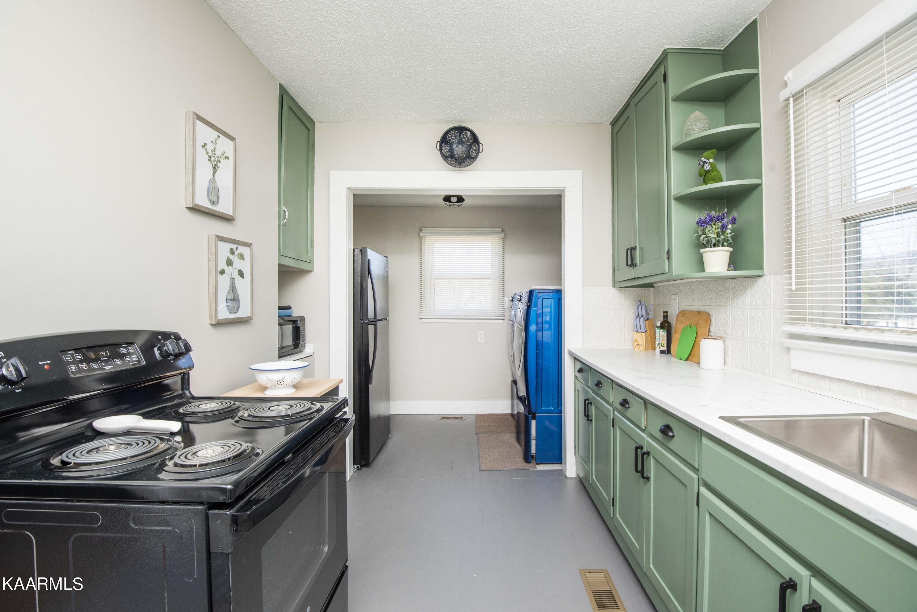 1011 Ruritan Road Harriman, TN 37748 - Photo 5 of 13 kitchen 1_1
