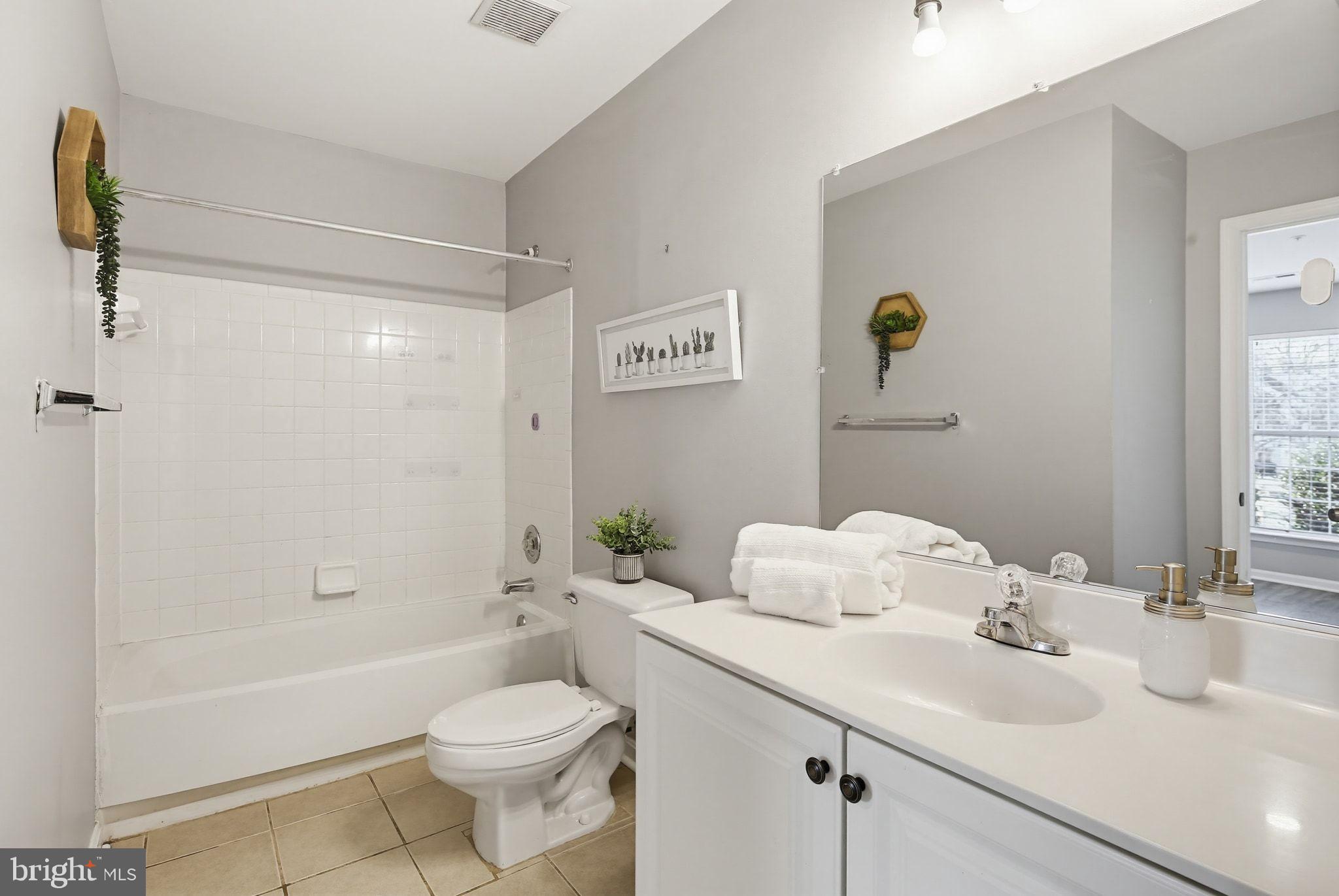 2220 Commissary Circle Odenton, MD 21113 - Photo 5 of 30 Modern bathroom with sleek finishes.