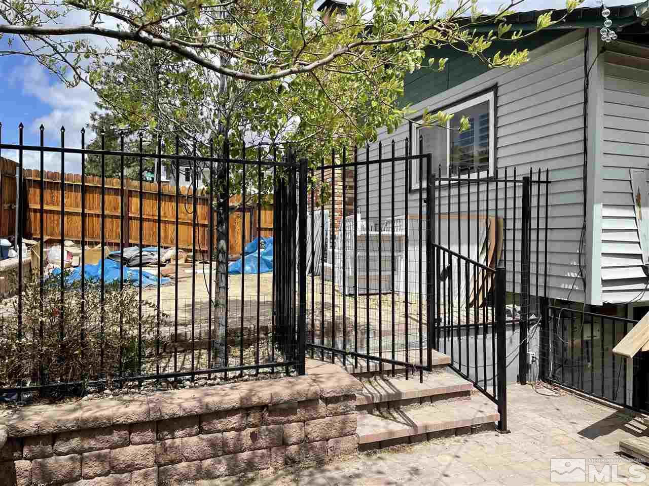1690 Carlin Street Reno, NV 89503 - Photo 31 of 31 a view of a balcony with a pot