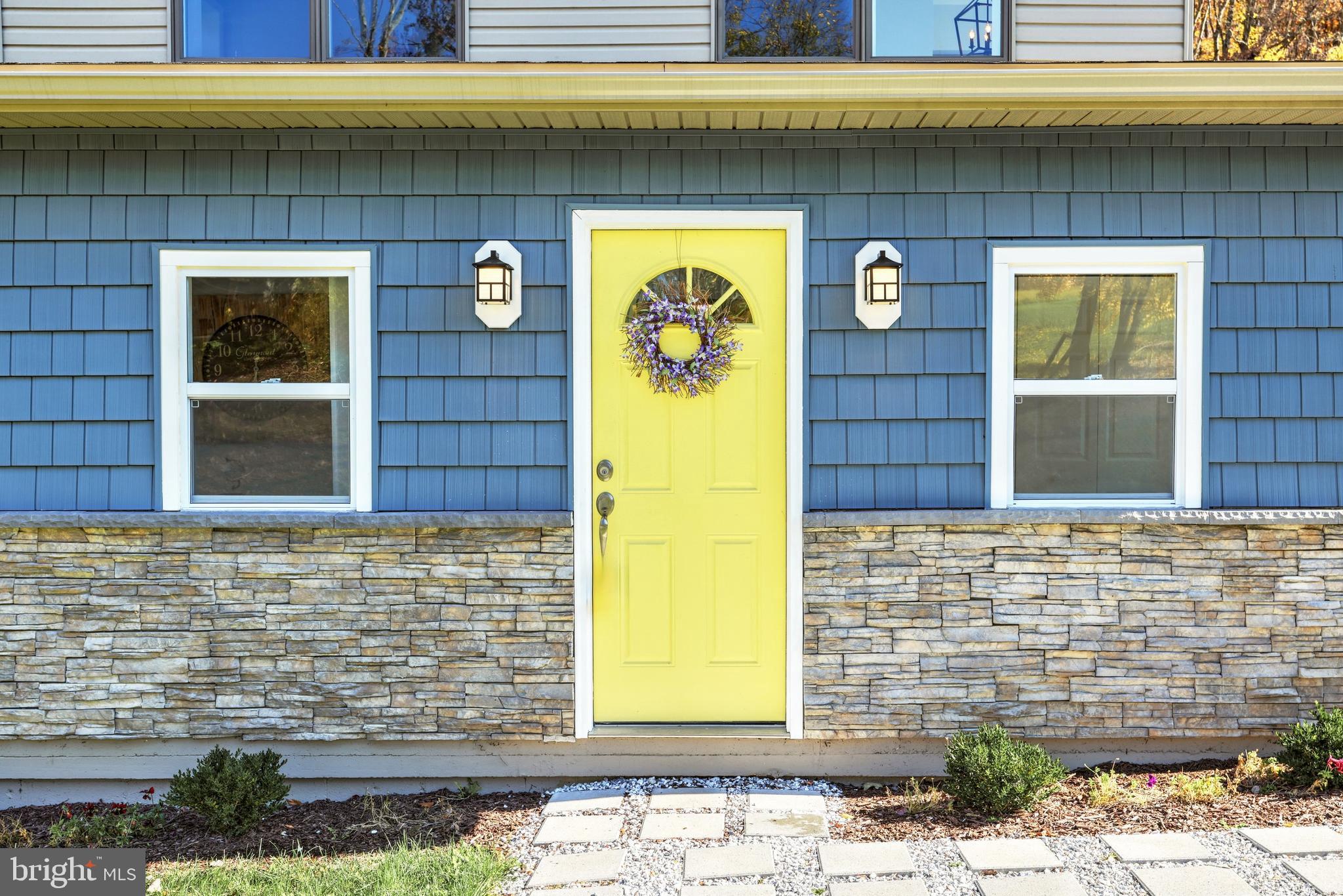 1734 Hametown Road Glen Rock, PA 17327 - Photo 2 of 40 Schedule your private tour today!
