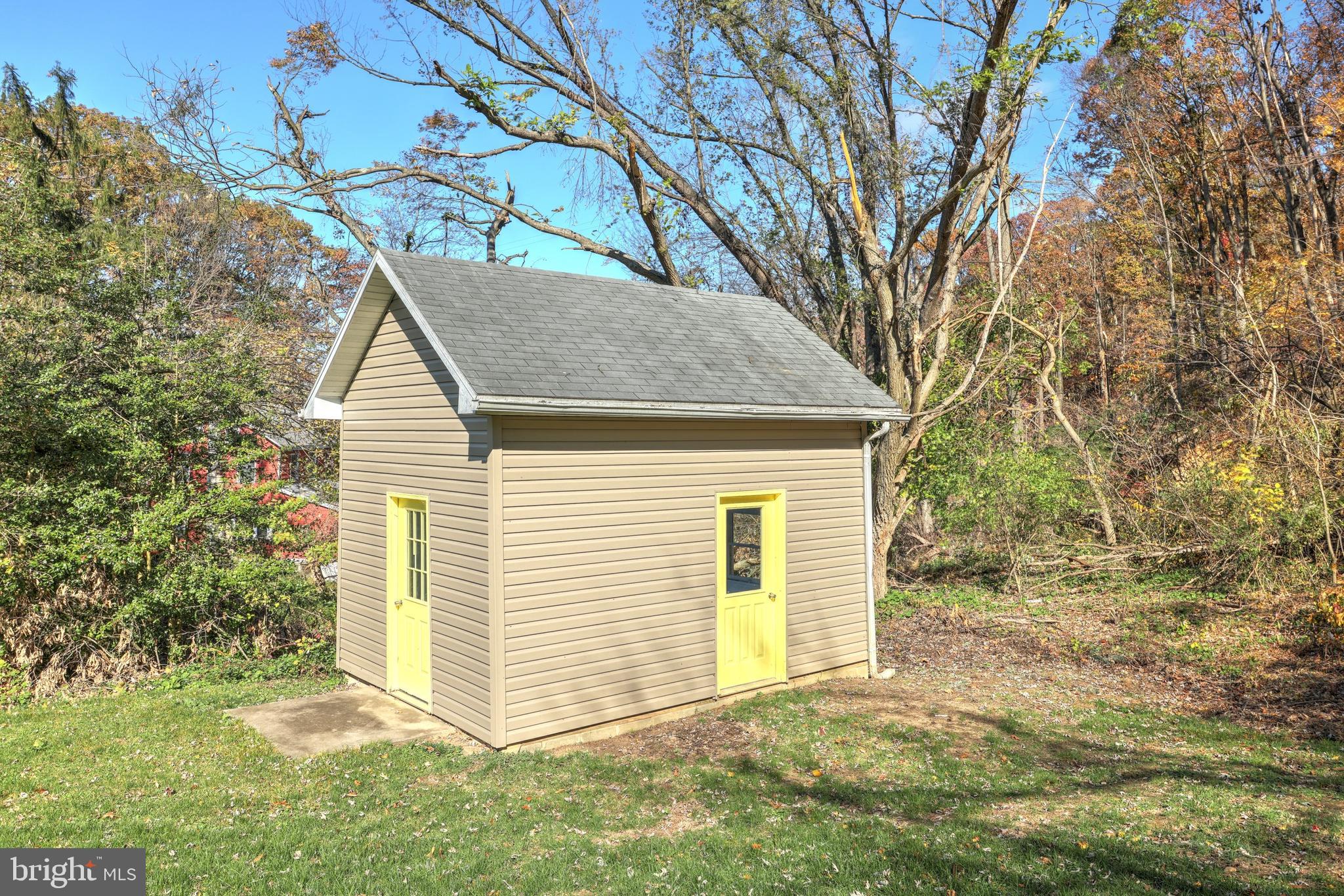 1734 Hametown Road Glen Rock, PA 17327 - Photo 38 of 40 Outbuilding with power for hobby or storage.