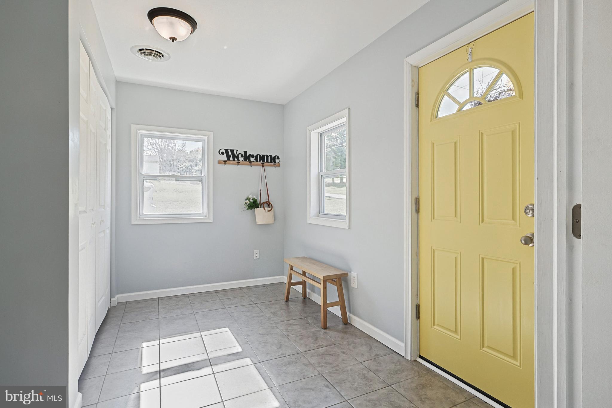 1734 Hametown Road Glen Rock, PA 17327 - Photo 5 of 40 Bright welcoming foyer.