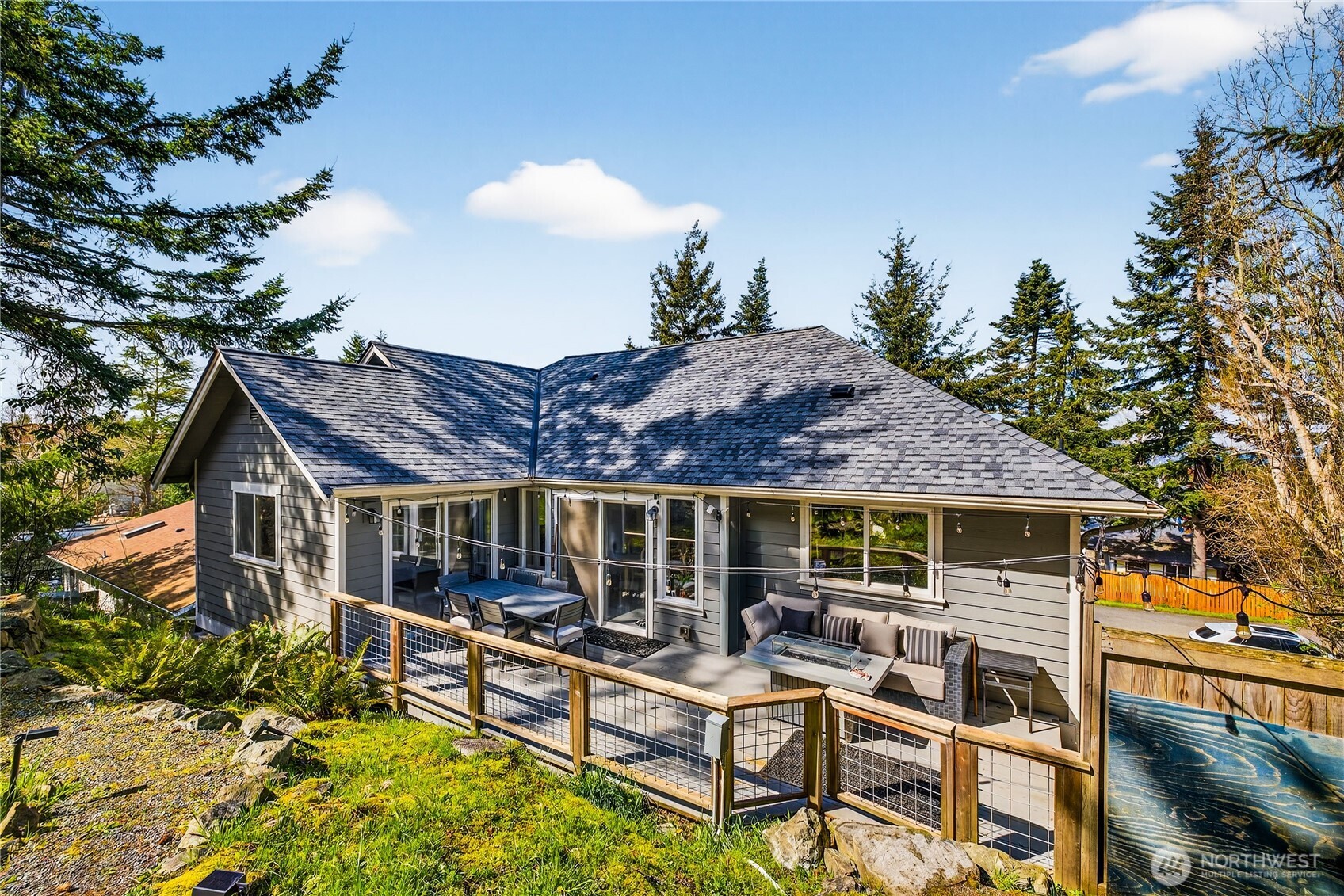 3515 West 7th Street Anacortes, WA 98221 - Photo 2 of 29