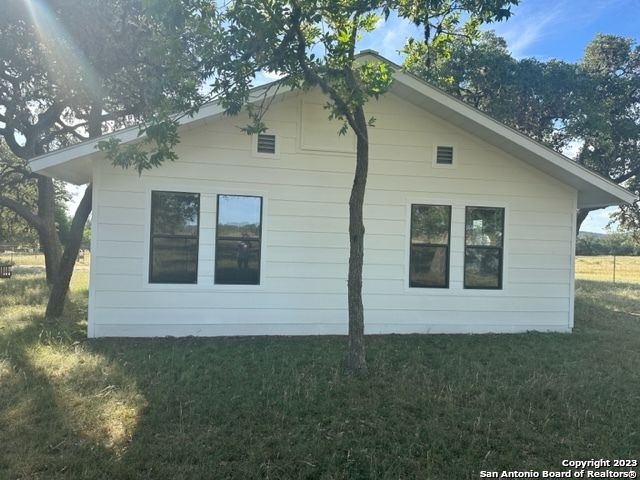 373 Pine Tree Road Medina, TX 78055 - Photo 4 of 25 Gallery Image 4