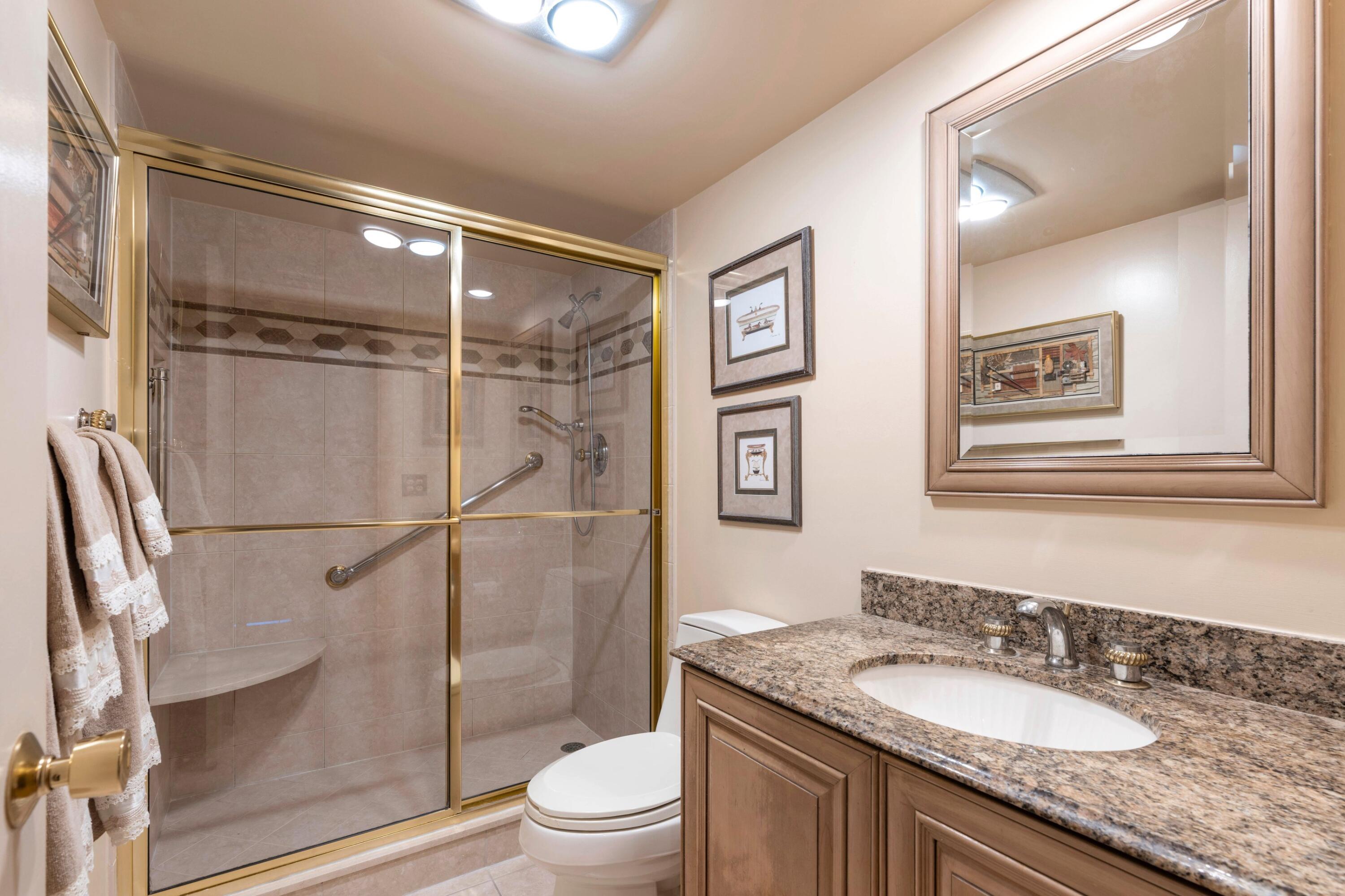 2121 North Ocean Boulevard, Unit 1604E Boca Raton, FL 33431 - Photo 18 of 48 Bathroom #2