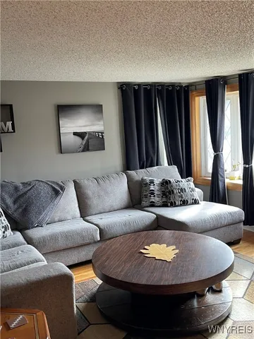 $264,900 | 41 Rochelle Park, Tonawanda, NY 14150