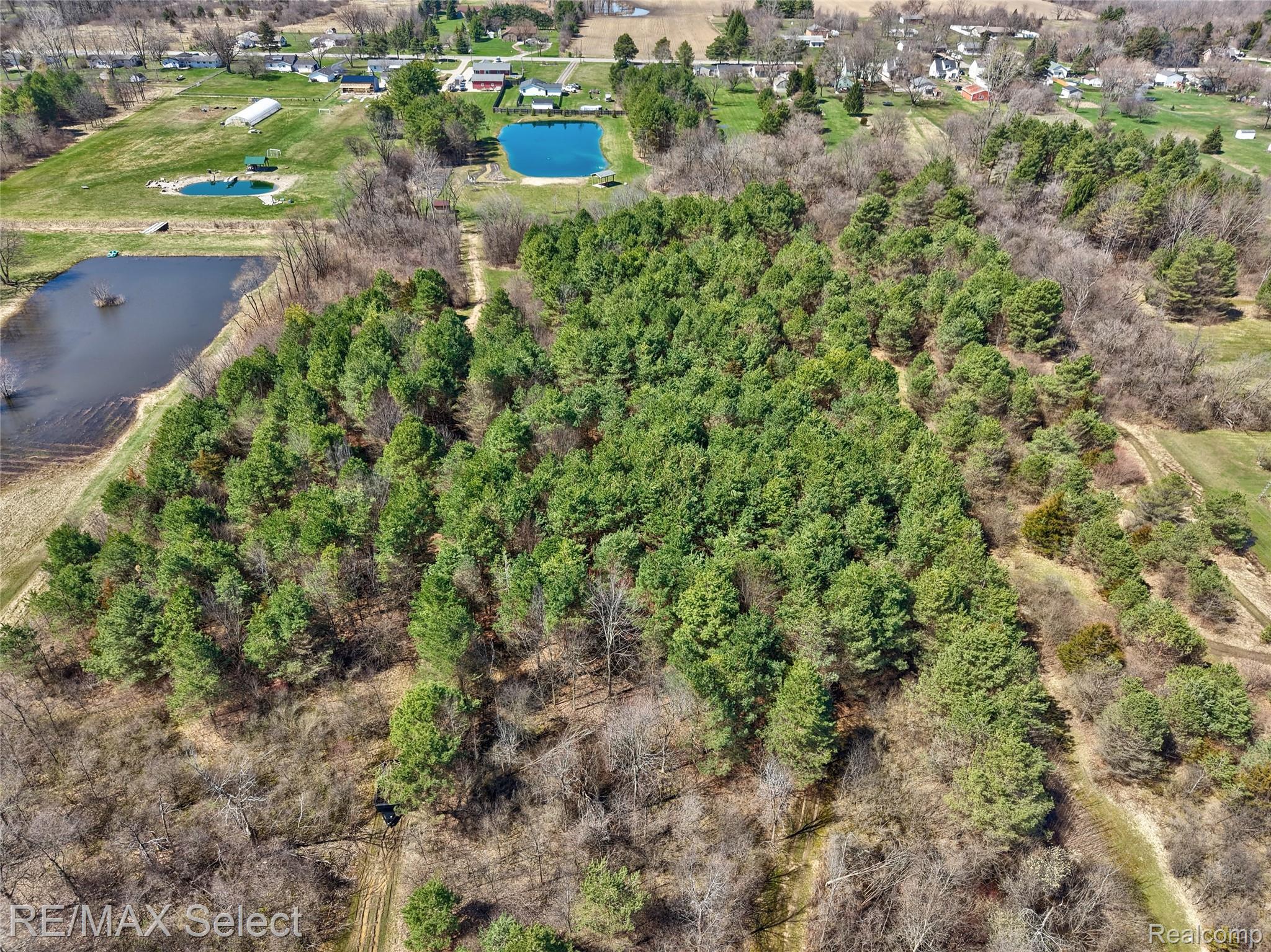 3309 South Vassar Road Davison, MI 48423 - Photo 43 of 45 3309 S. Vassar Rd 056.jpg
