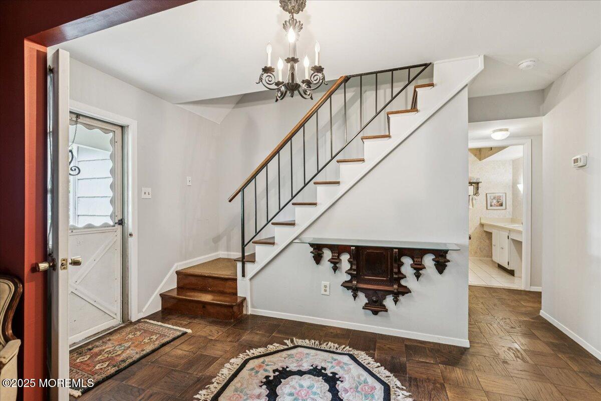 16 Jacata Road Marlboro, NJ 07746 - Photo 5 of 29 05-Image-5