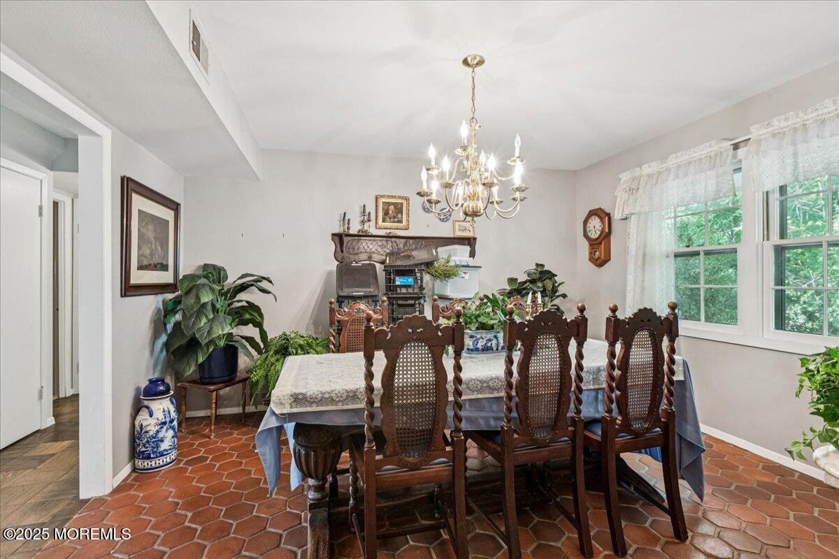 16 Jacata Road Marlboro, NJ 07746 - Photo 10 of 29 10-Image-10