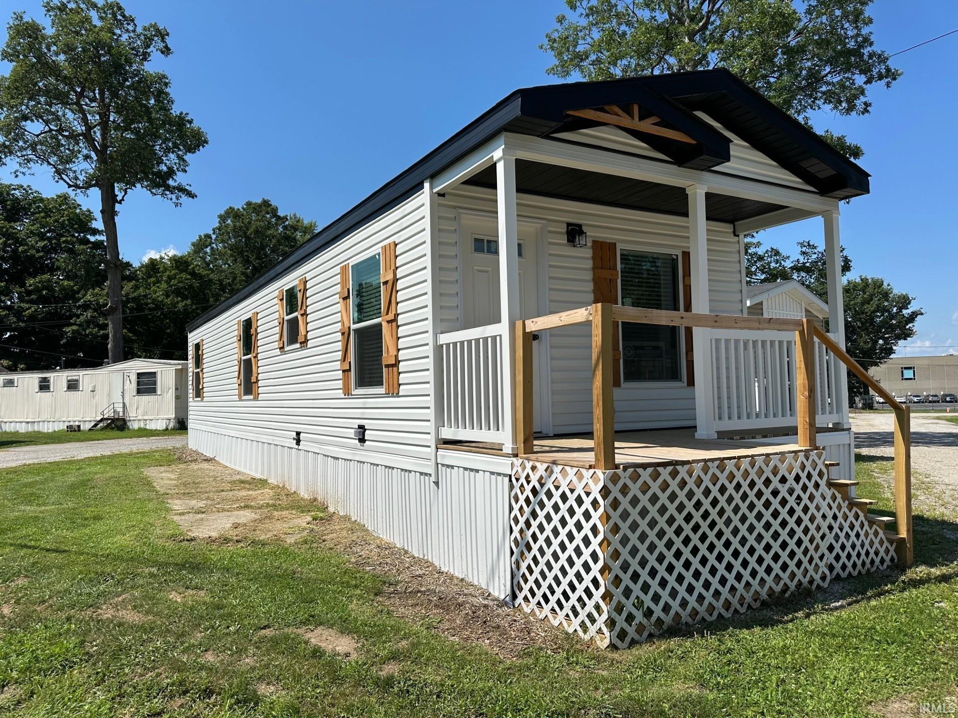 2510 Sheridan Road Fort Wayne, IN 46803 - Photo 2 of 15