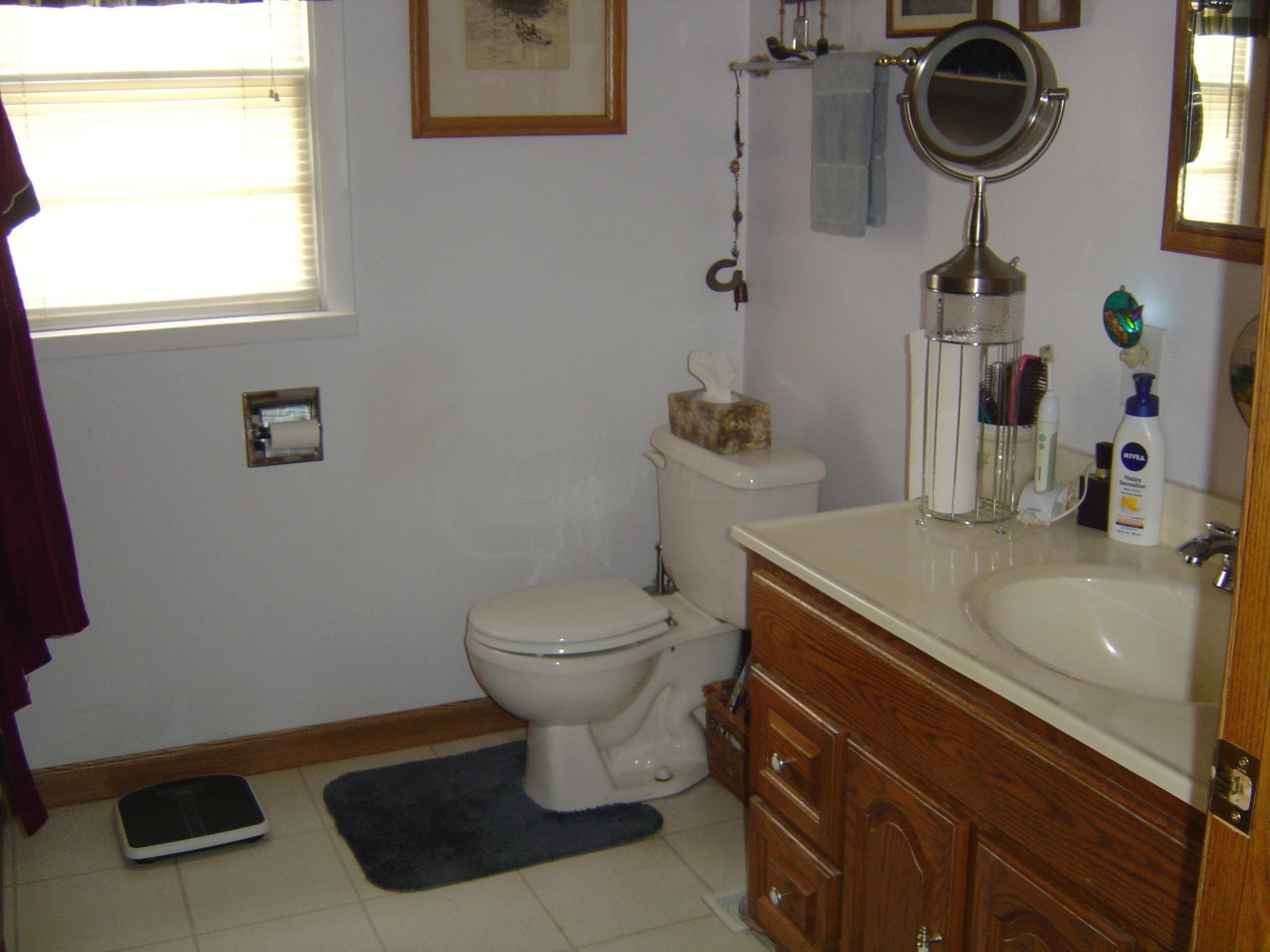 4165 Tschopp Road Northeast Lancaster, OH 43130 - Photo 15 of 25 Gallery Image 15