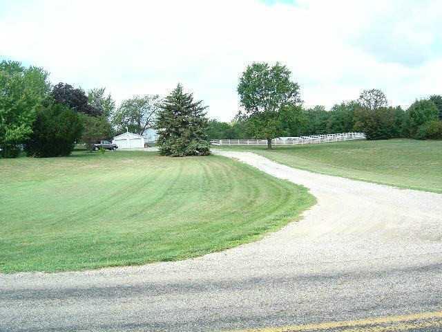 4165 Tschopp Road Northeast Lancaster, OH 43130 - Photo 2 of 25 Gallery Image 2