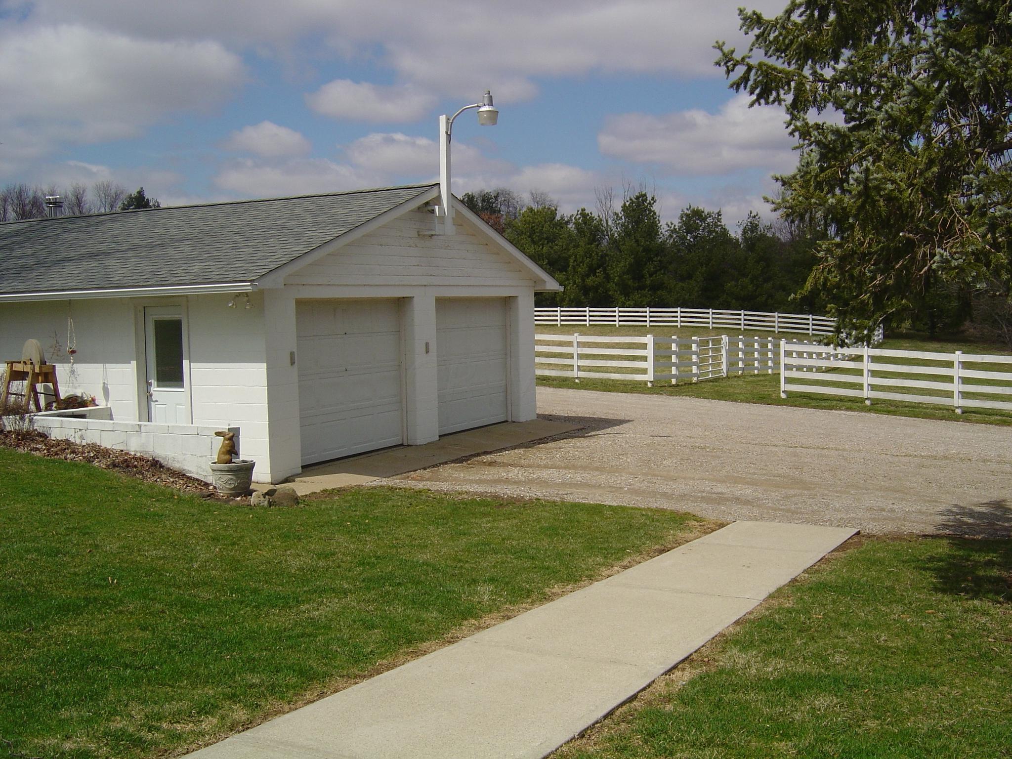 4165 Tschopp Road Northeast Lancaster, OH 43130 - Photo 10 of 25 Gallery Image 10