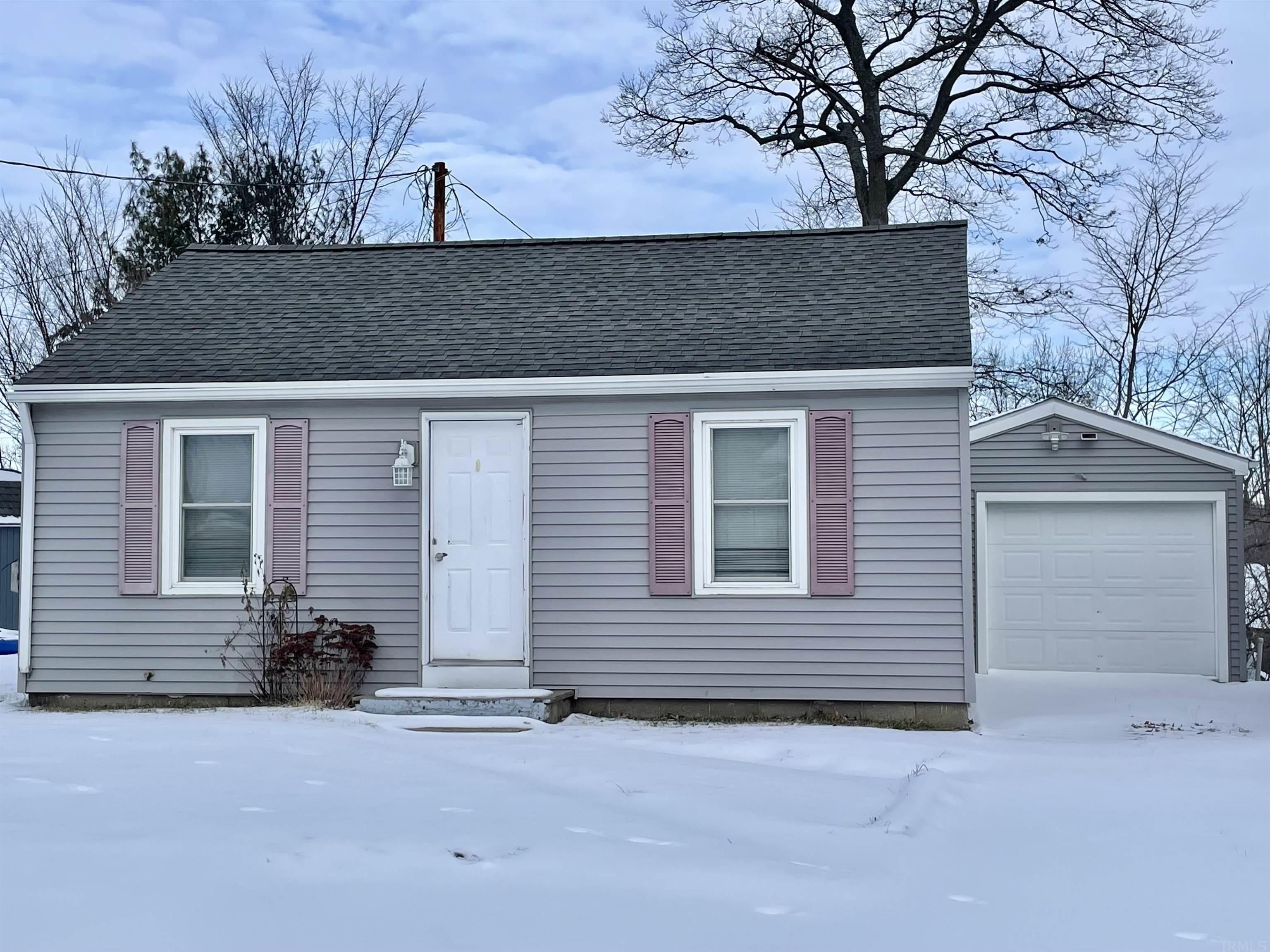 7009 East Harrold Road Churubusco, IN 46723 - Photo 1 of 10 Gallery Image 1