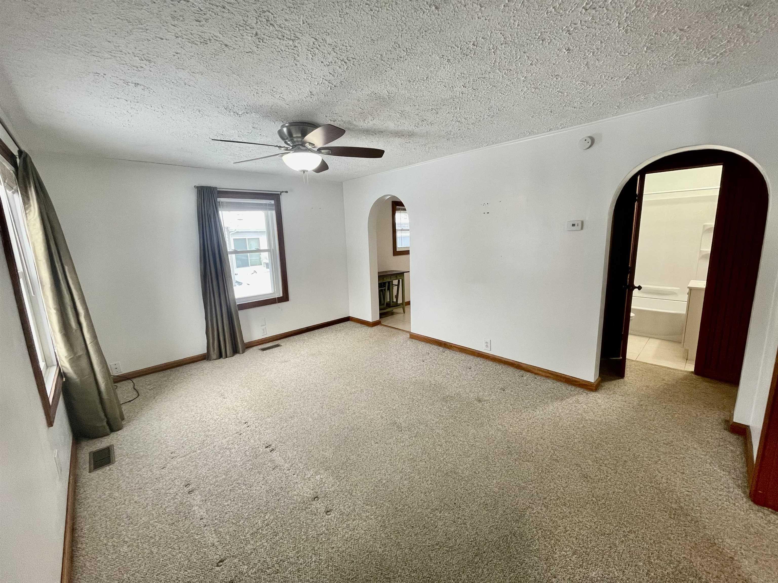 7009 East Harrold Road Churubusco, IN 46723 - Photo 2 of 10 Gallery Image 2