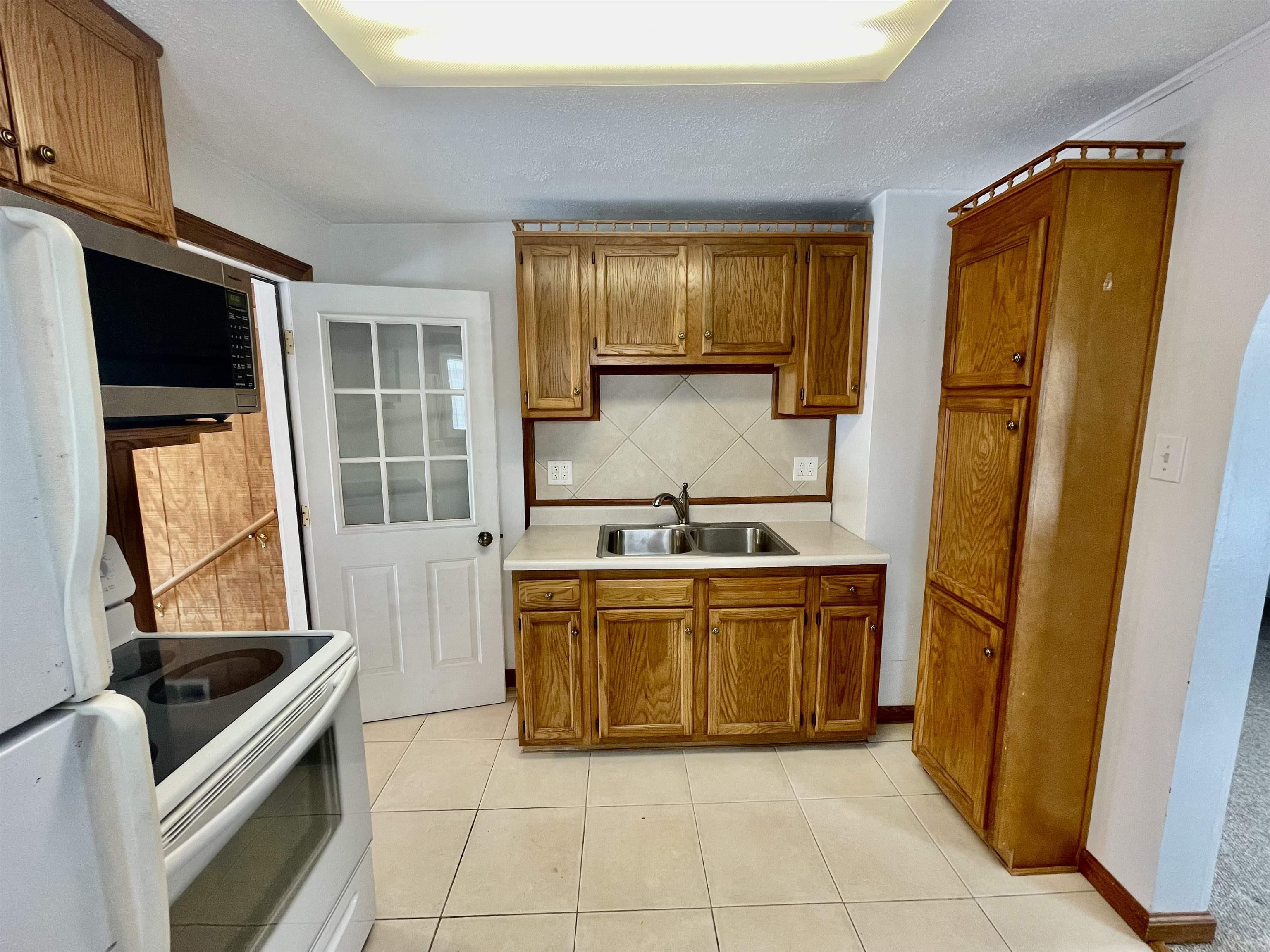 7009 East Harrold Road Churubusco, IN 46723 - Photo 3 of 10 Gallery Image 3