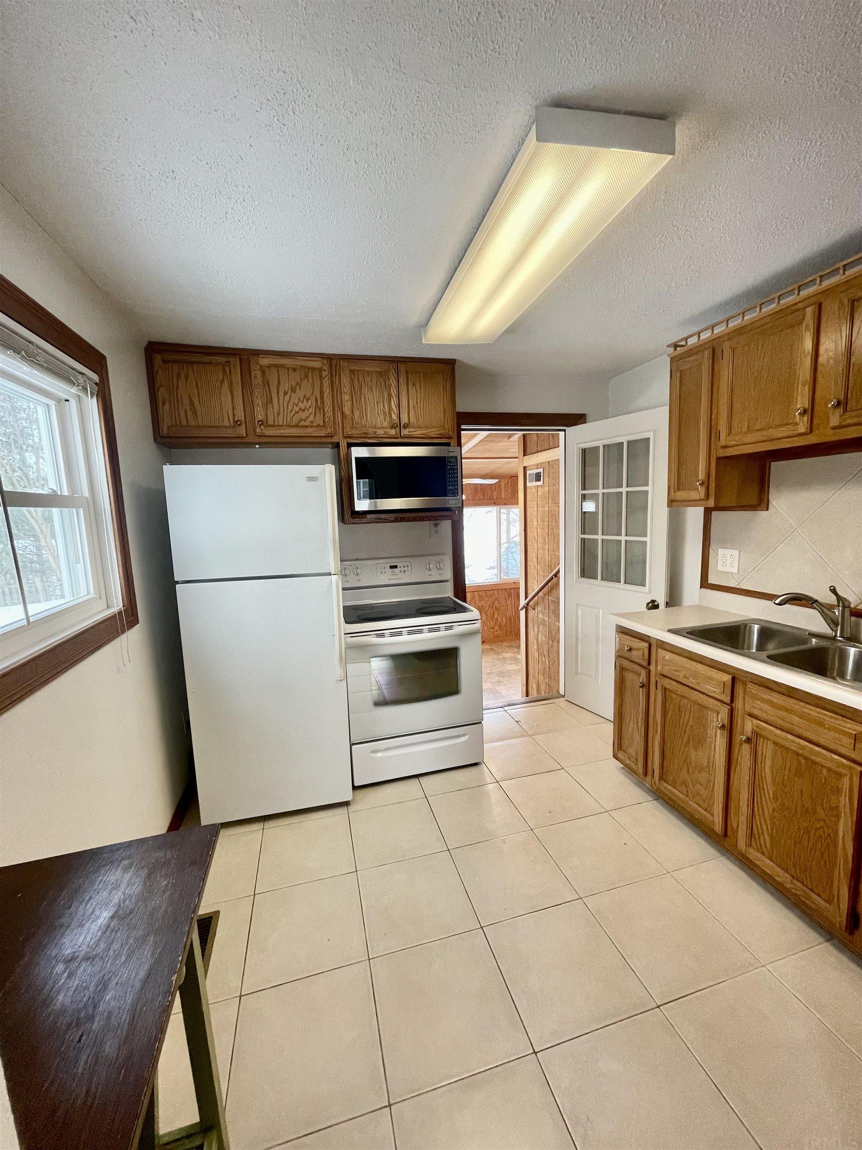 7009 East Harrold Road Churubusco, IN 46723 - Photo 4 of 10 Gallery Image 4
