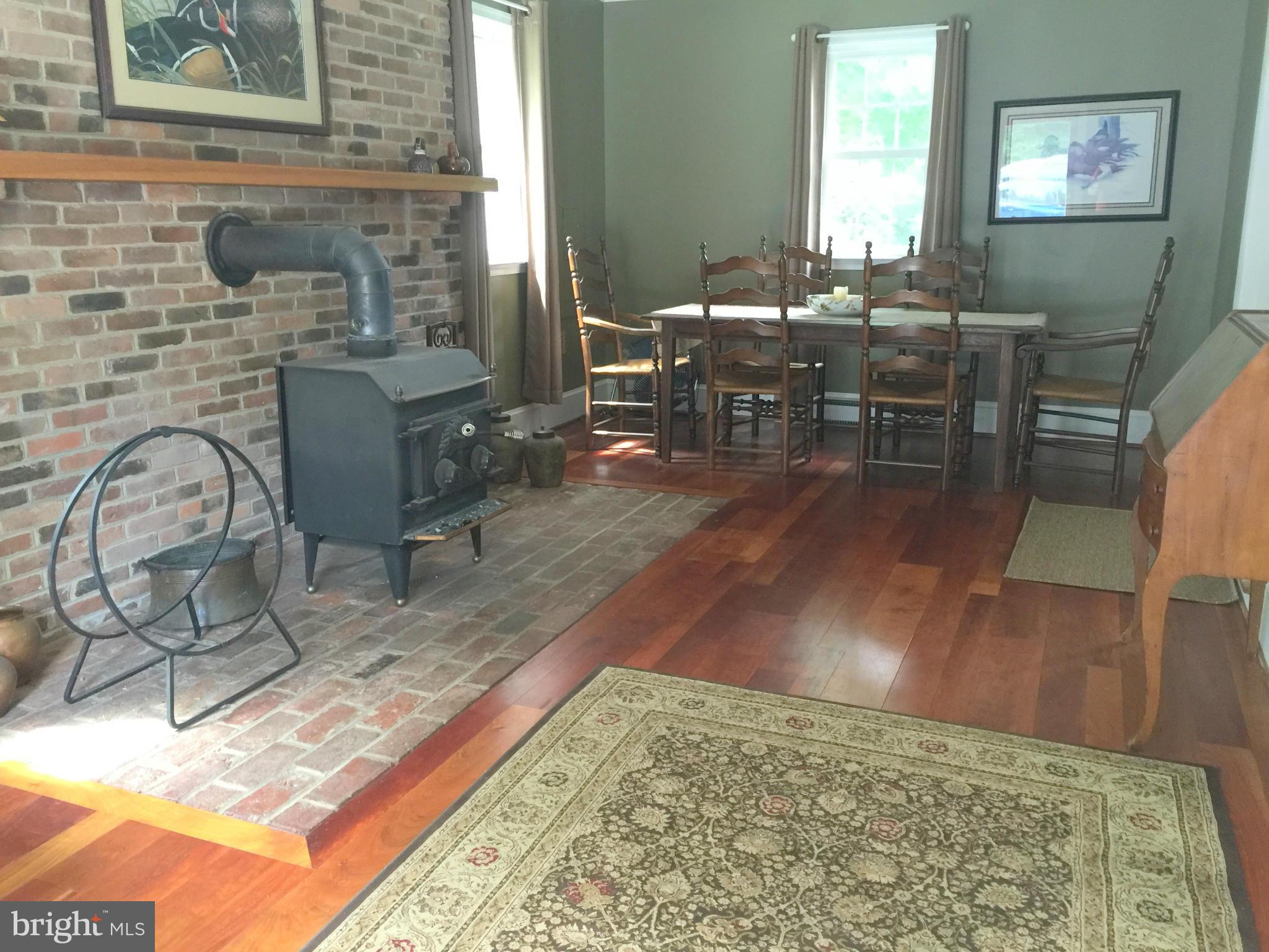 107 Martin Road Chester, MD 21619 - Photo 2 of 16 Family Room