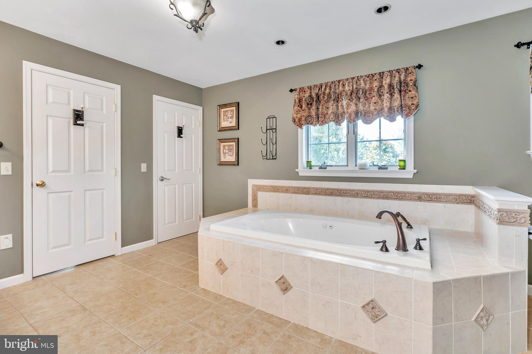 3555 Newark Road Lincoln University, PA 19352 - Photo 32 of 52 Master Bath