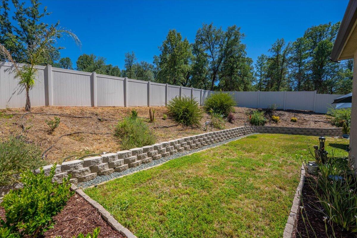 5697 Constitution Way Redding, CA 96003 - Photo 63 of 87 75-5697 Constitution Way - E-39