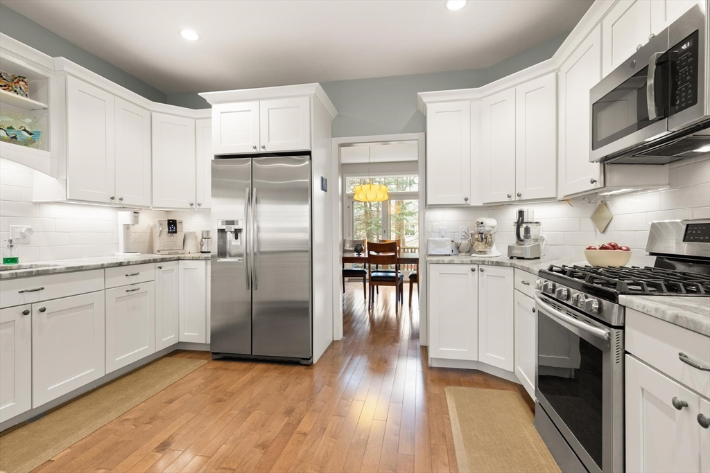 72 Putnam Street, Unit 72 Needham, MA 02494 - Photo 12 of 38