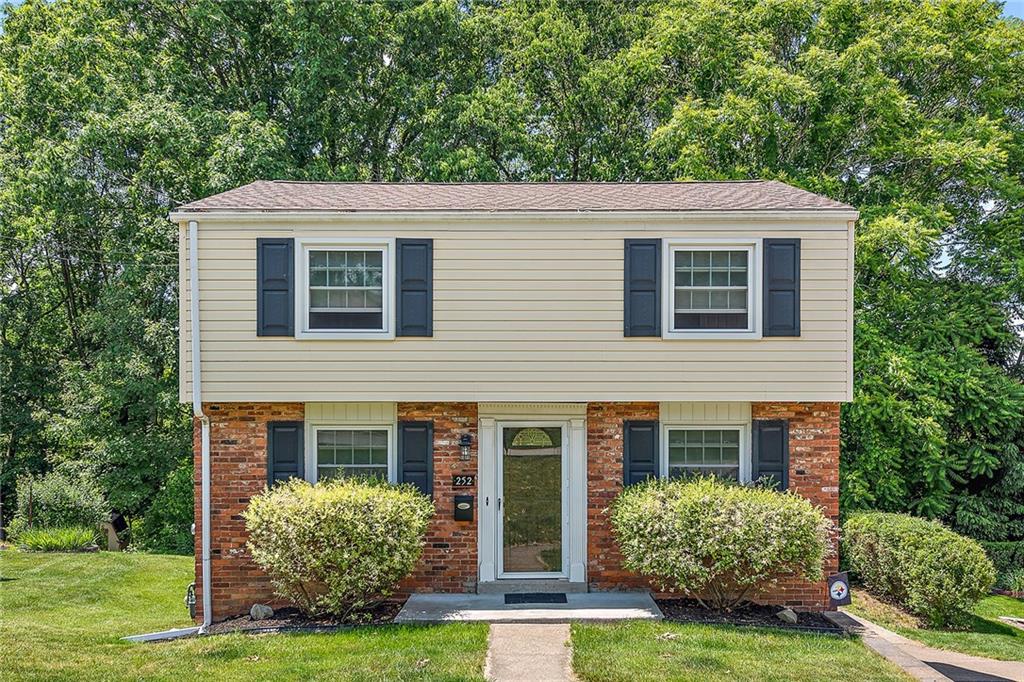 252 Parkedge Road Pittsburgh, PA 15220 - Photo 1 of 25 Gallery Image 1