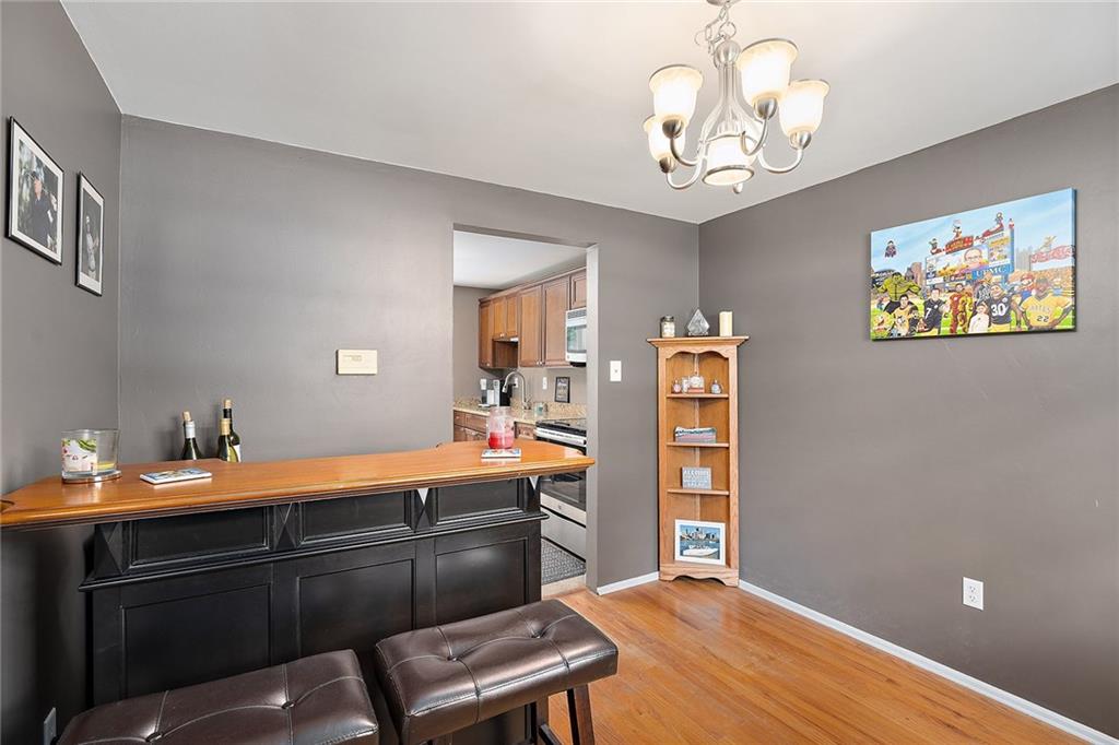252 Parkedge Road Pittsburgh, PA 15220 - Photo 8 of 25 Gallery Image 8