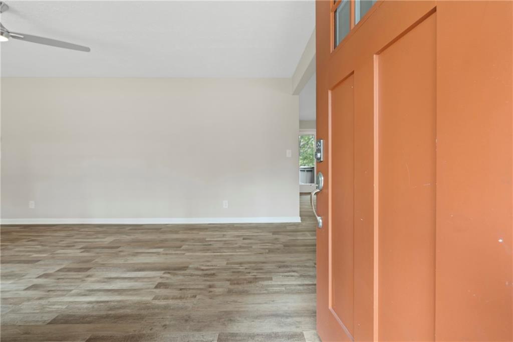 33 Smyrna Powder Springs Road Southeast Marietta, GA 30060 - Photo 4 of 37 a view of an empty room