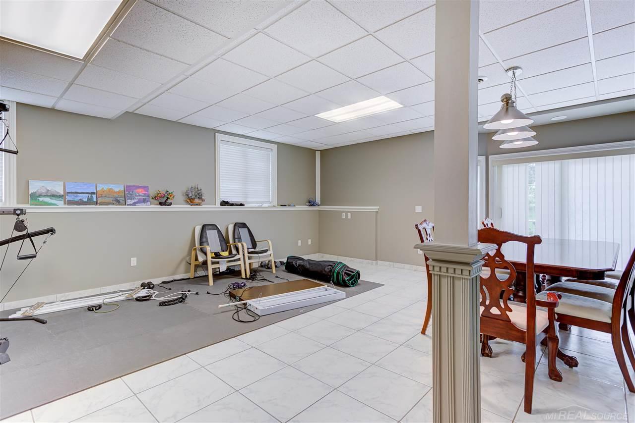 58 Kalhaven Road Rochester Hills, MI 48307 - Photo 42 of 46