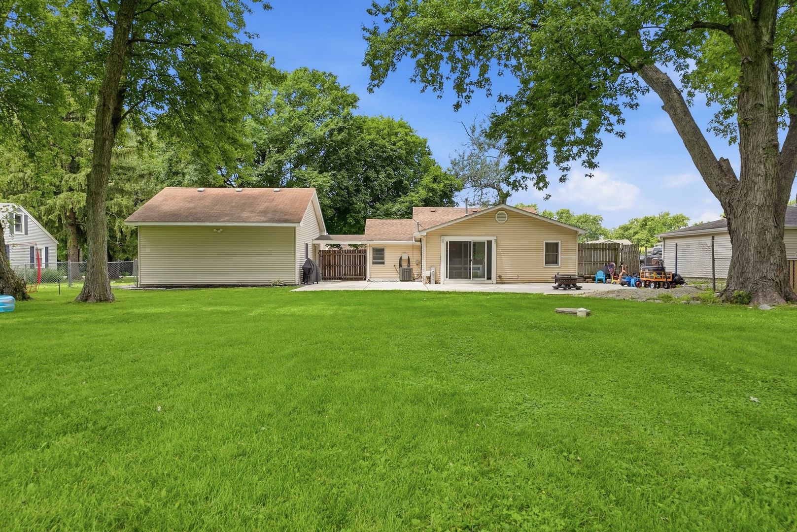 816 Ogden Road New Lenox, IL 60451 - Photo 29 of 41