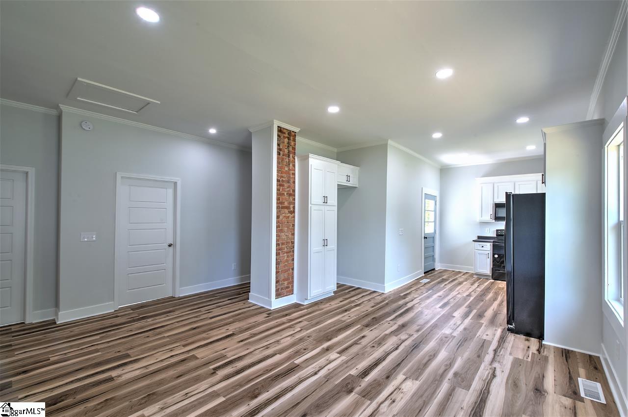1 Townsend Street Laurens, SC 29360 - Photo 13 of 22