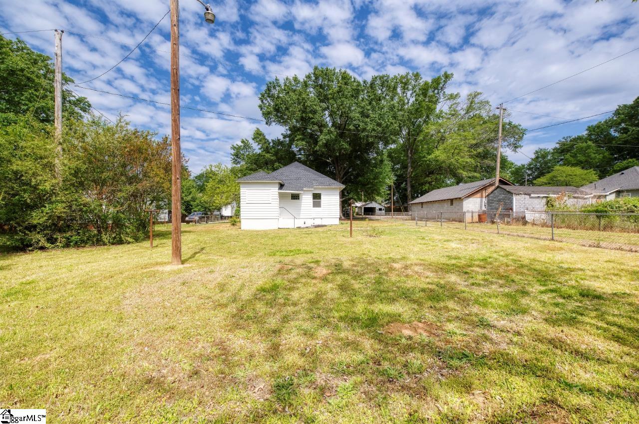 1 Townsend Street Laurens, SC 29360 - Photo 19 of 22