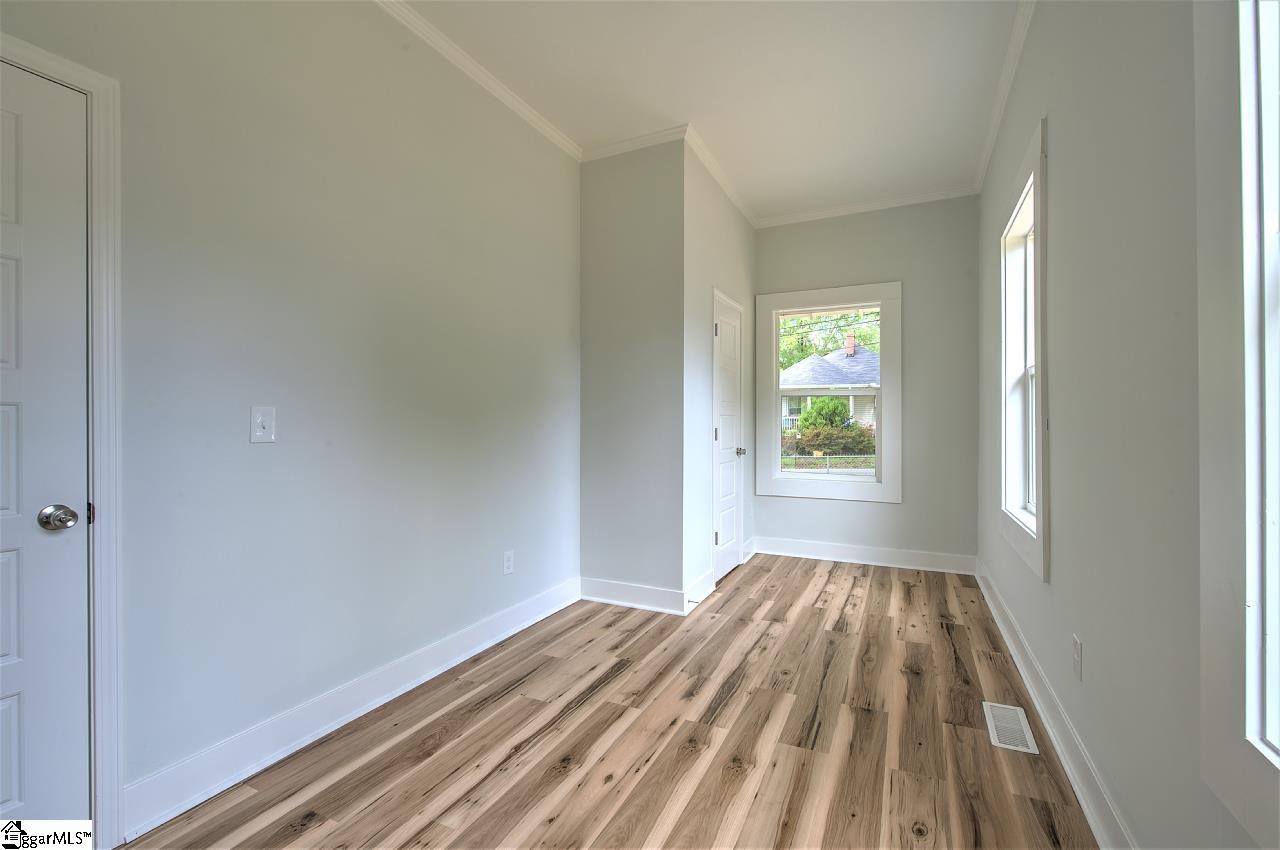 1 Townsend Street Laurens, SC 29360 - Photo 6 of 22