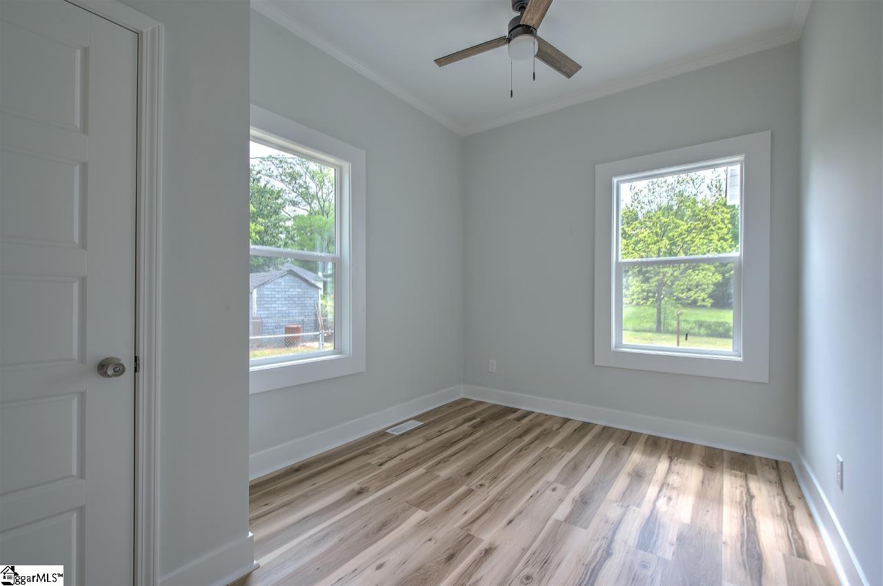 1 Townsend Street Laurens, SC 29360 - Photo 8 of 22