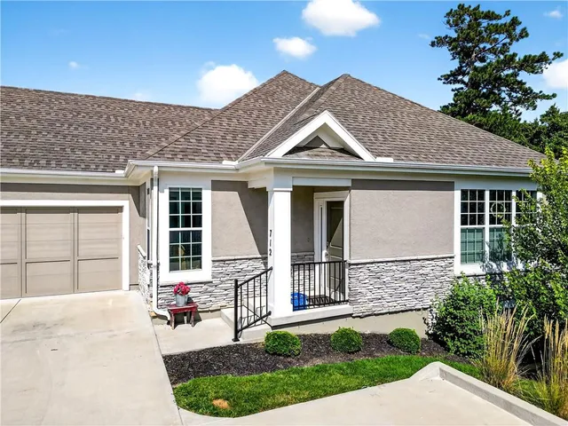 $399,950 | 712 East 110th Terrace, Kansas City, MO 64131