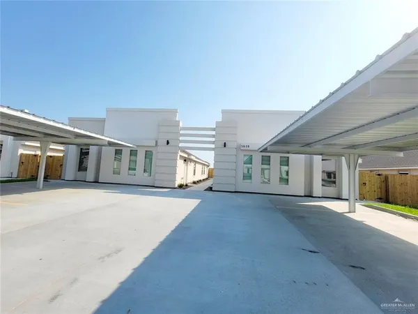 $1,100 | 3808 Las Vistas Lane, Unit 1, Weslaco, TX 78596