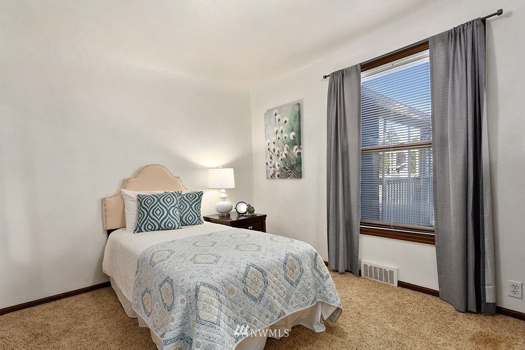 1800 Northeast 24th Street Renton, WA 98056 - Photo 16 of 35 Gallery Image 16