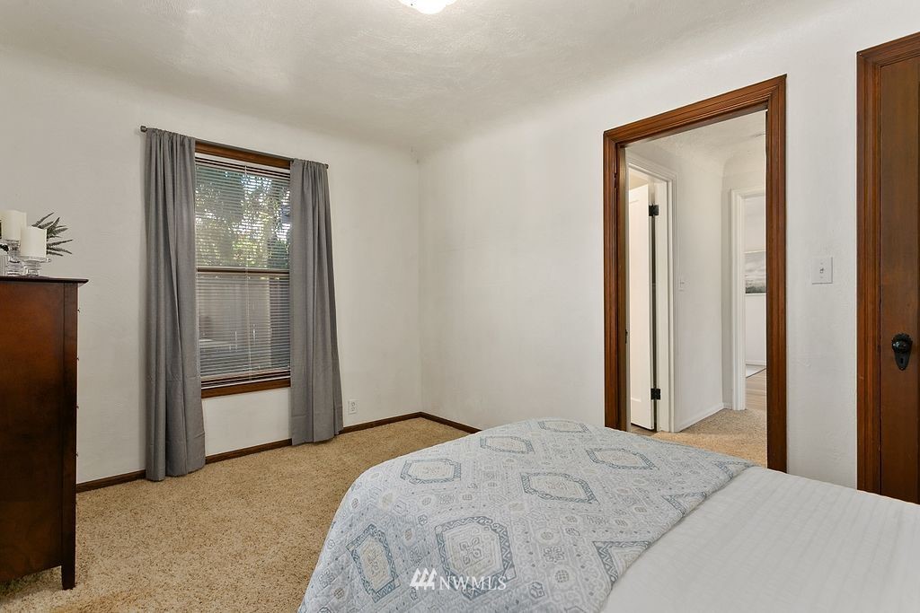 1800 Northeast 24th Street Renton, WA 98056 - Photo 17 of 35 Gallery Image 17