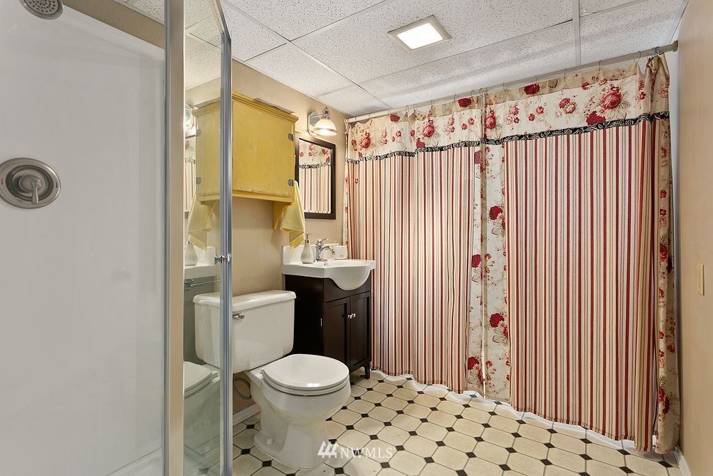 1800 Northeast 24th Street Renton, WA 98056 - Photo 21 of 35 Gallery Image 21