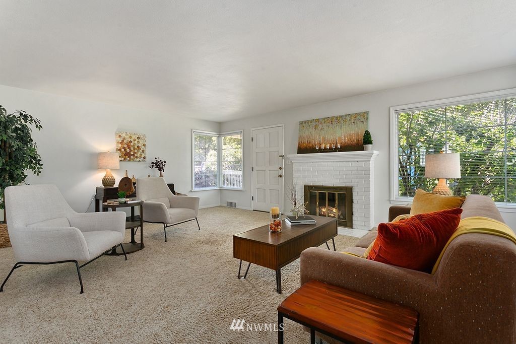 1800 Northeast 24th Street Renton, WA 98056 - Photo 10 of 35 Gallery Image 10