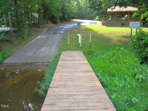 a sign that is on the side of a building