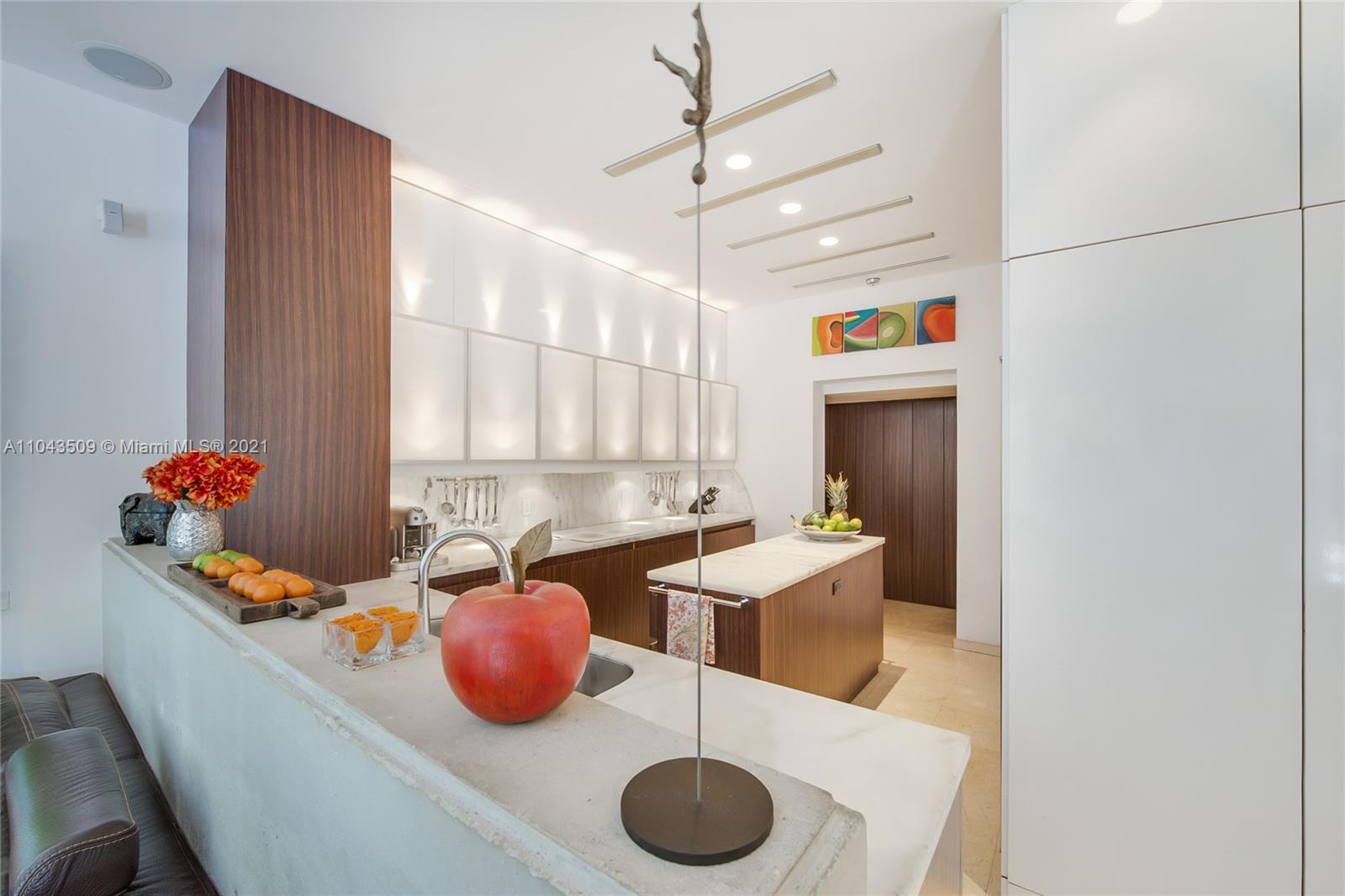 4 Coconut Lane Key Biscayne, FL 33149 - Photo 33 of 45