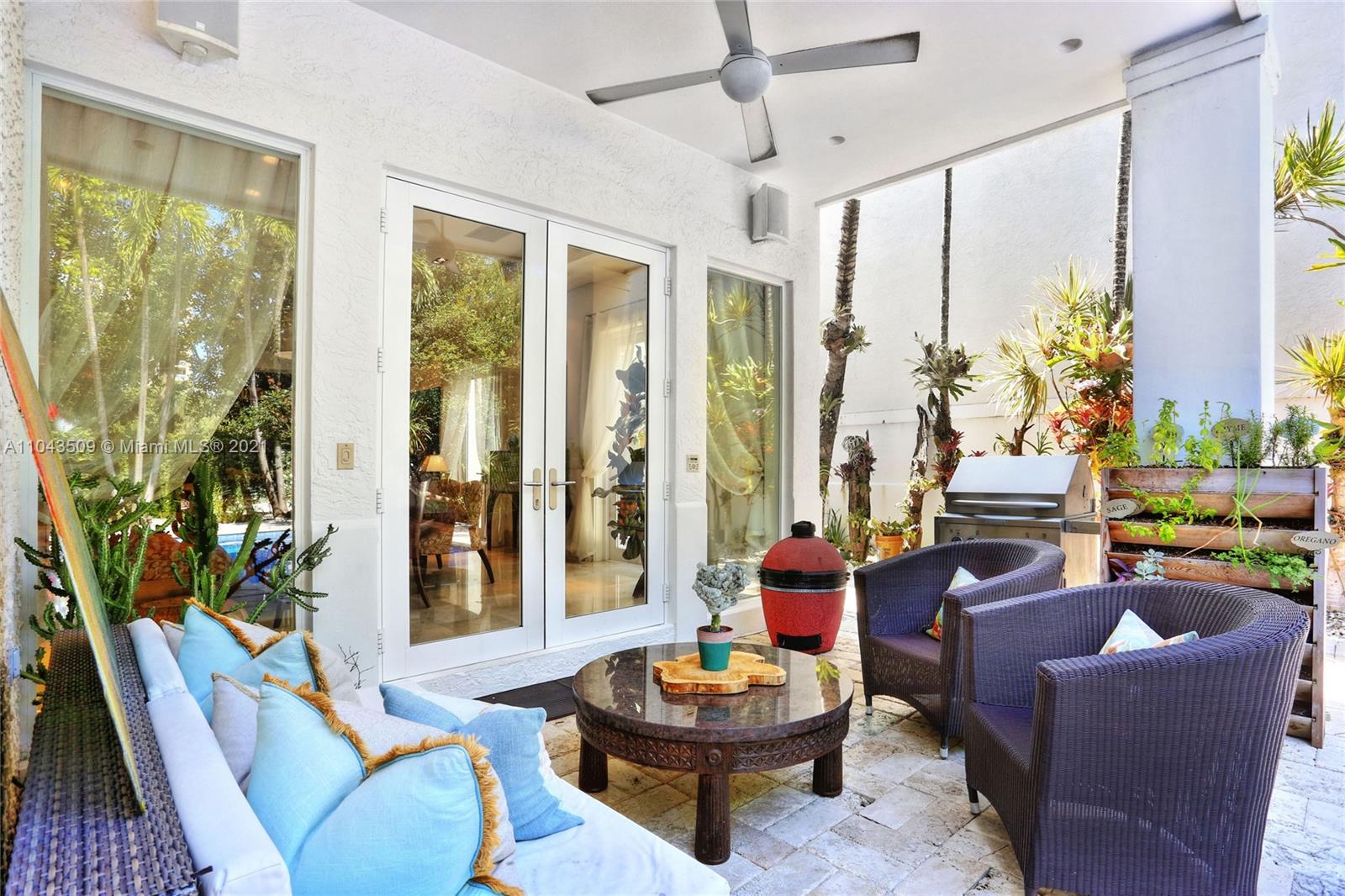 4 Coconut Lane Key Biscayne, FL 33149 - Photo 5 of 45