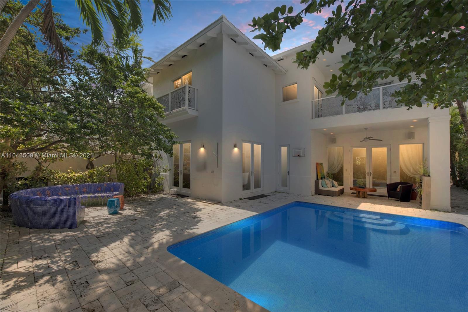 4 Coconut Lane Key Biscayne, FL 33149 - Photo 8 of 45