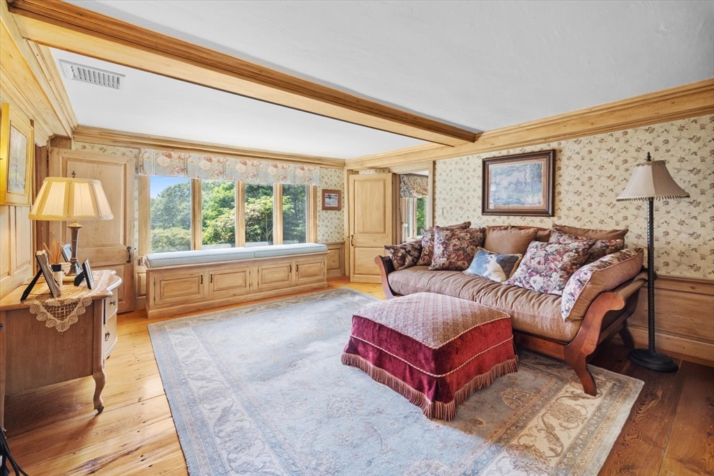 112 Farm Road Sherborn, MA 01770 - Photo 19 of 35 Gallery Image 19