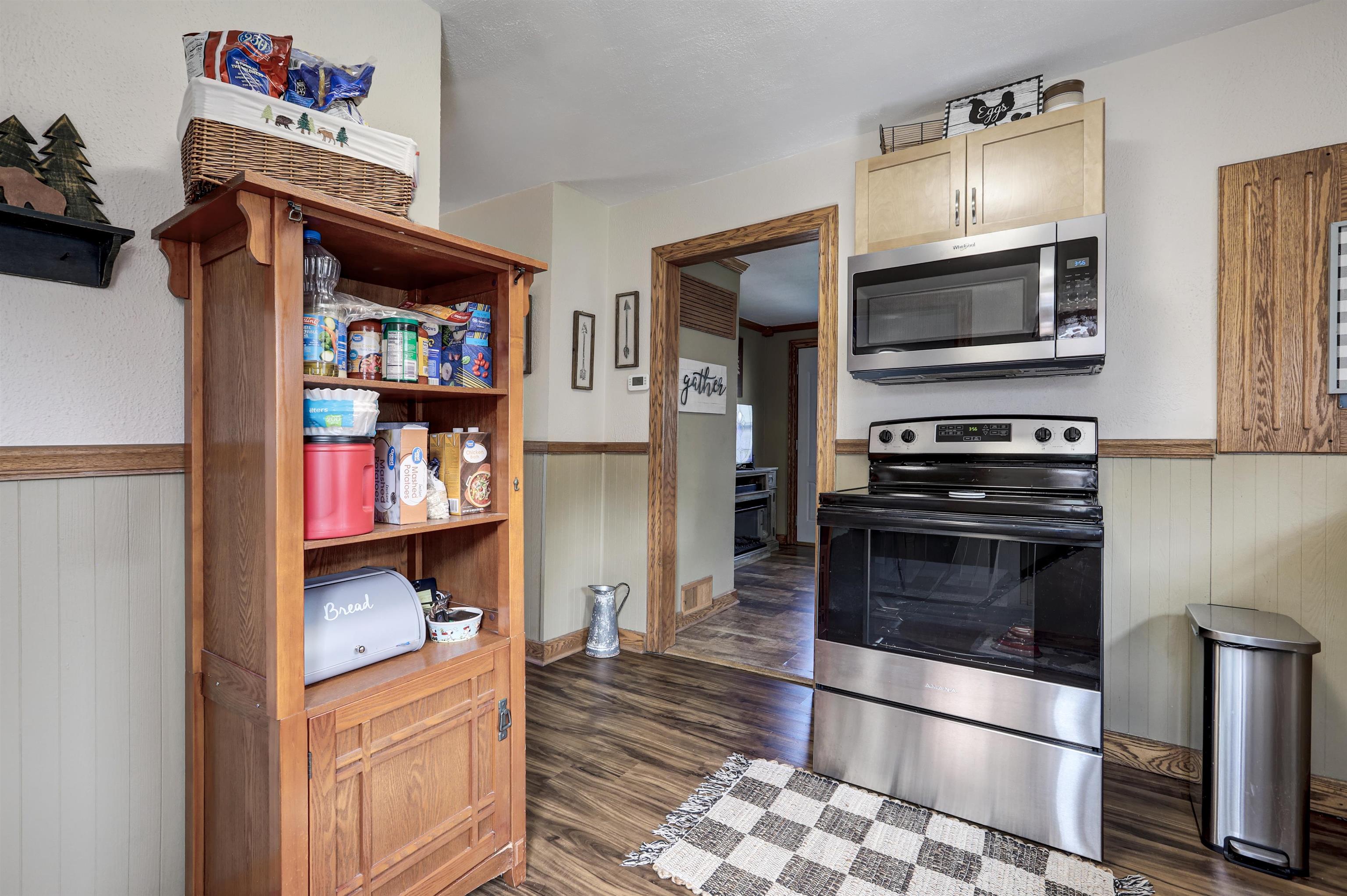 809 Monroe Street Little Chute, WI 54140 - Photo 13 of 37
