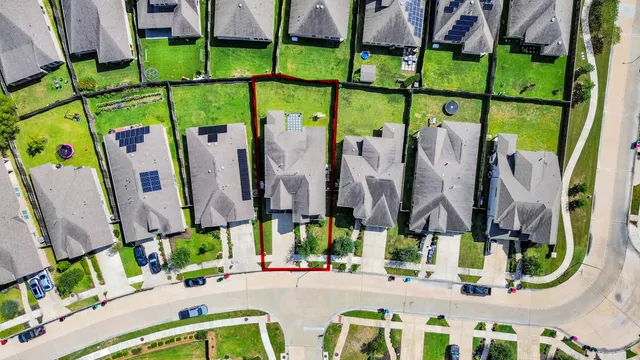 a view of an outdoor space