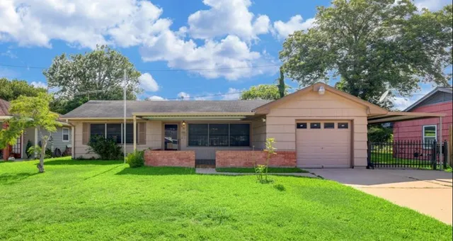 $2,200 | 1853 Huge Oaks Street, Houston, TX 77055