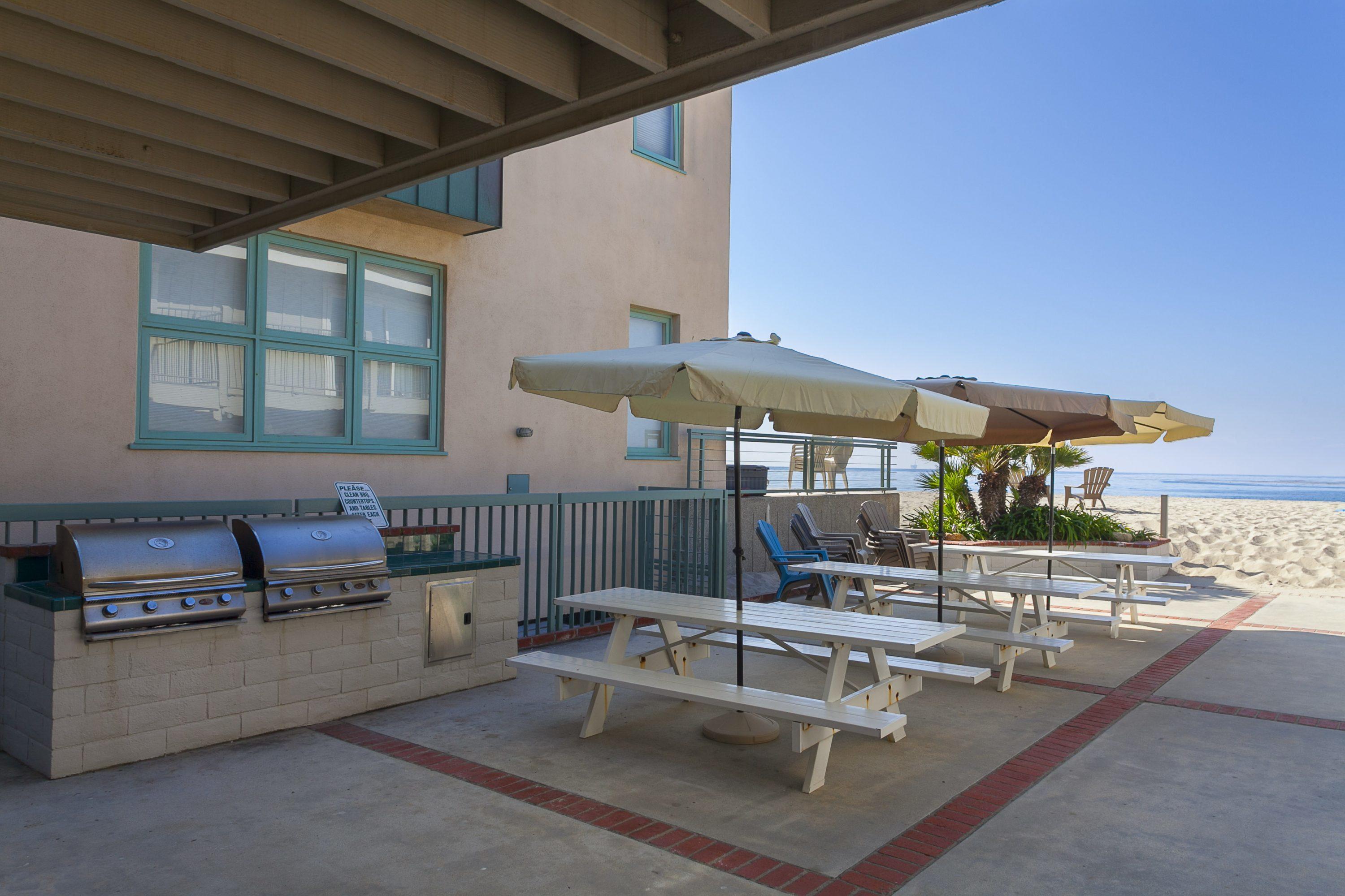 4825 Sandyland Road, Unit 6 Carpinteria, CA 93013 - Photo 8 of 38 Patio