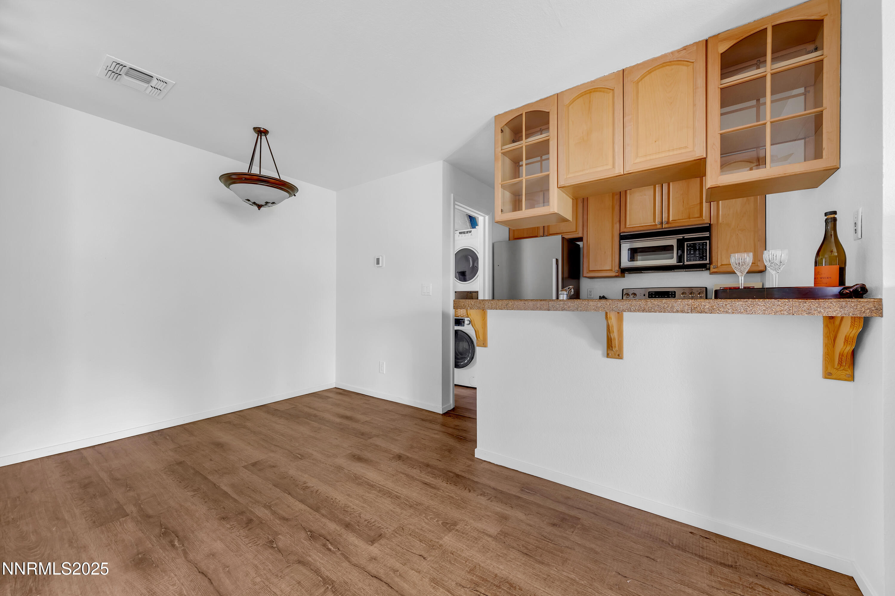 4593 Reggie Road Reno, NV 89502 - Photo 14 of 42 Reggie4593-008